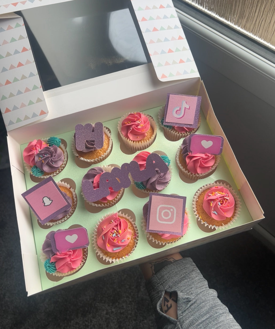 12 x Cupcakes